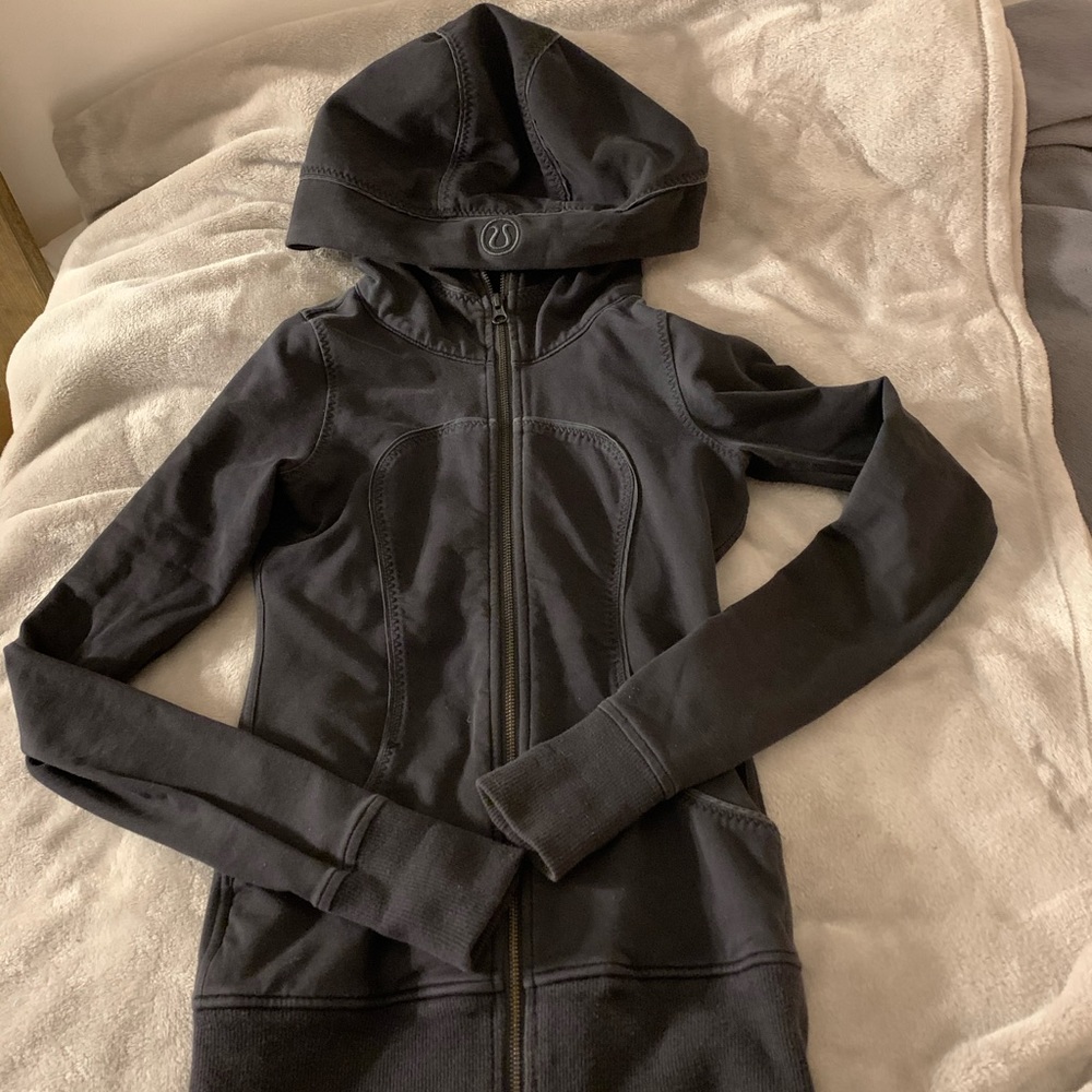 Black Lululemon jacket